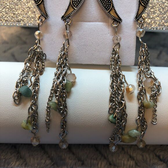 Horseshoe pendent pierced earrings - Picture 4 of 6